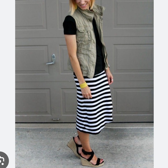 Cargo vest - Picture 3 of 3